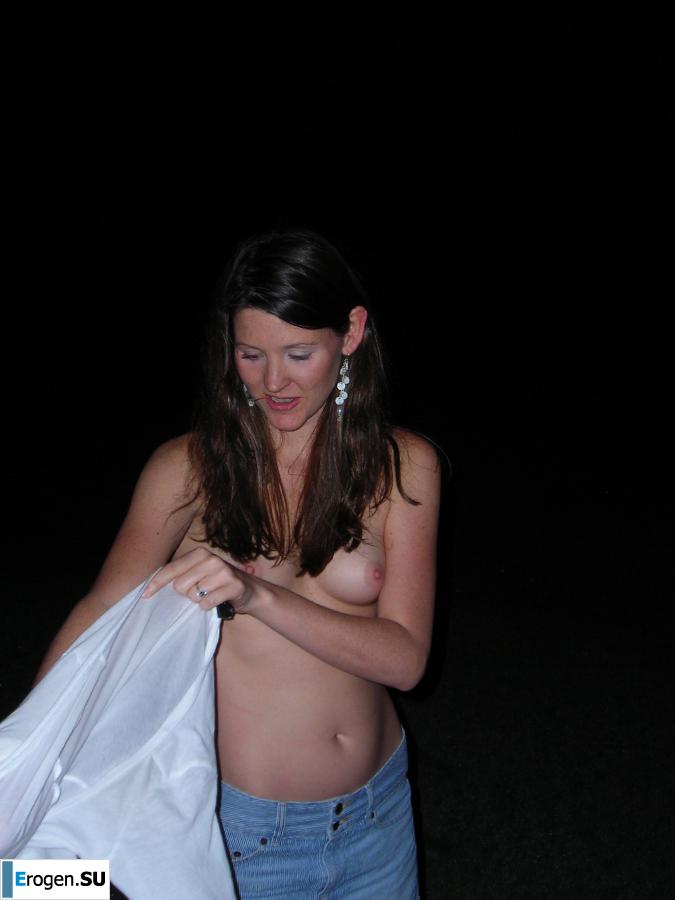 everyday life and relaxation of a brunette with her boyfriend. Photo 33