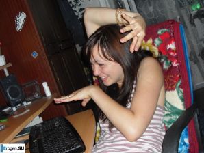 как же тяжело вставать с утра пораньше. Эскиз 31