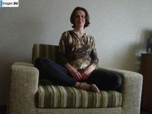 pose and take down the beauty. Thumb 10