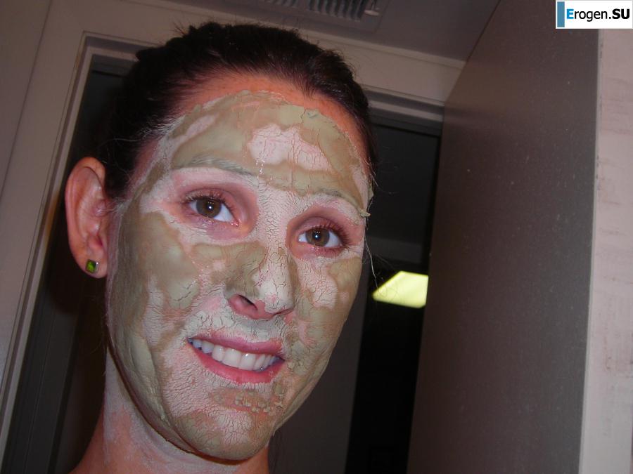 everyday life and relaxation of a brunette with her boyfriend. Part 2. Photo 19