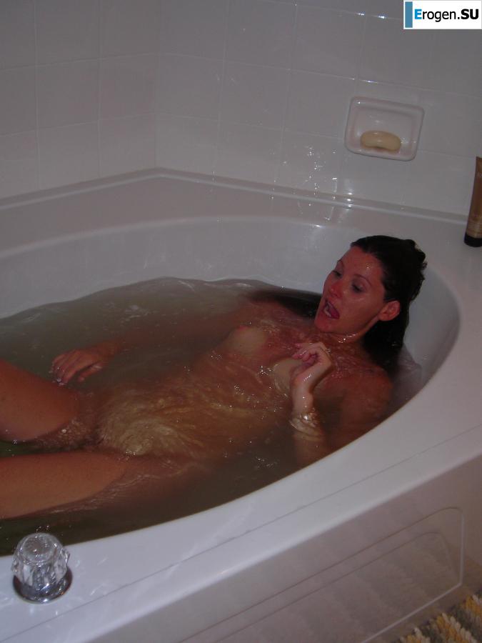 everyday life and relaxation of a brunette with her boyfriend. Part 2. Photo 31