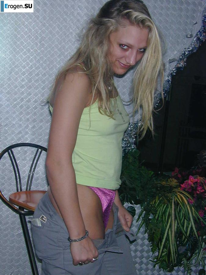 blonde with an animal look. Photo 15