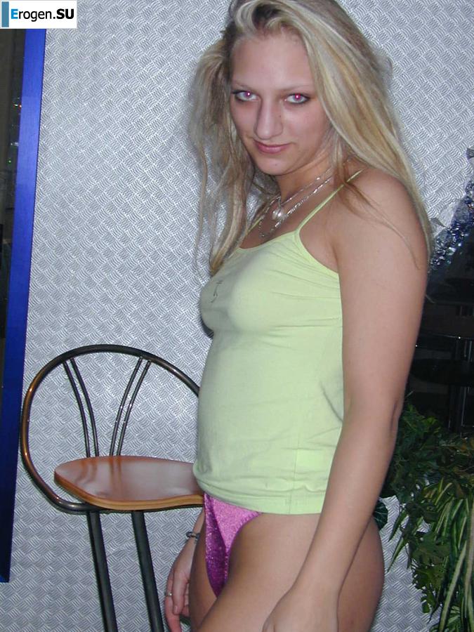 blonde with an animal look. Photo 23