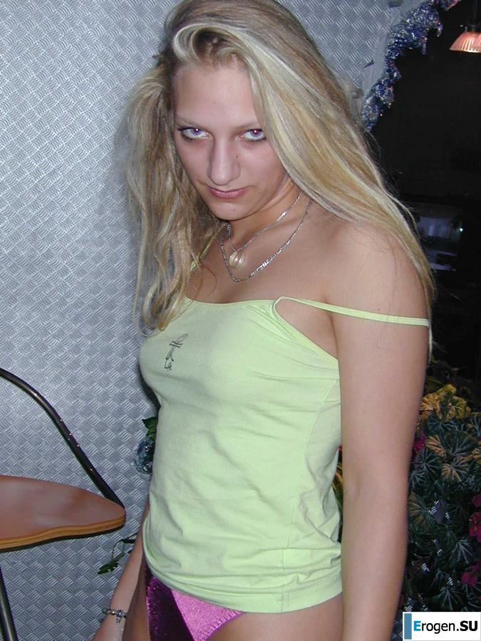 blonde with an animal look. Photo 25