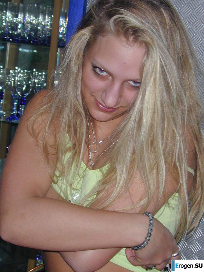 blonde with an animal look. Photo 30