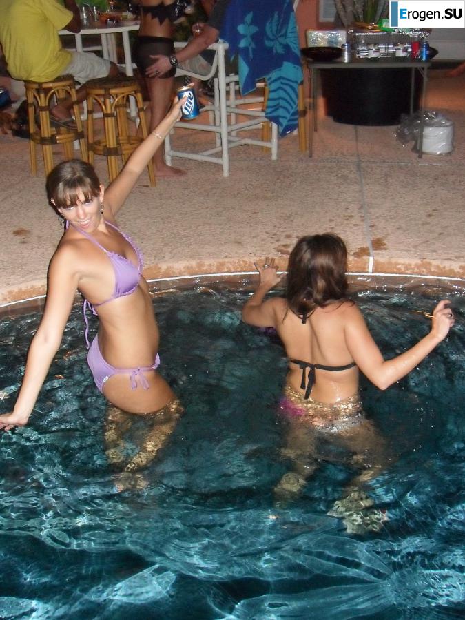 club and beach strip vacation. Photo 36