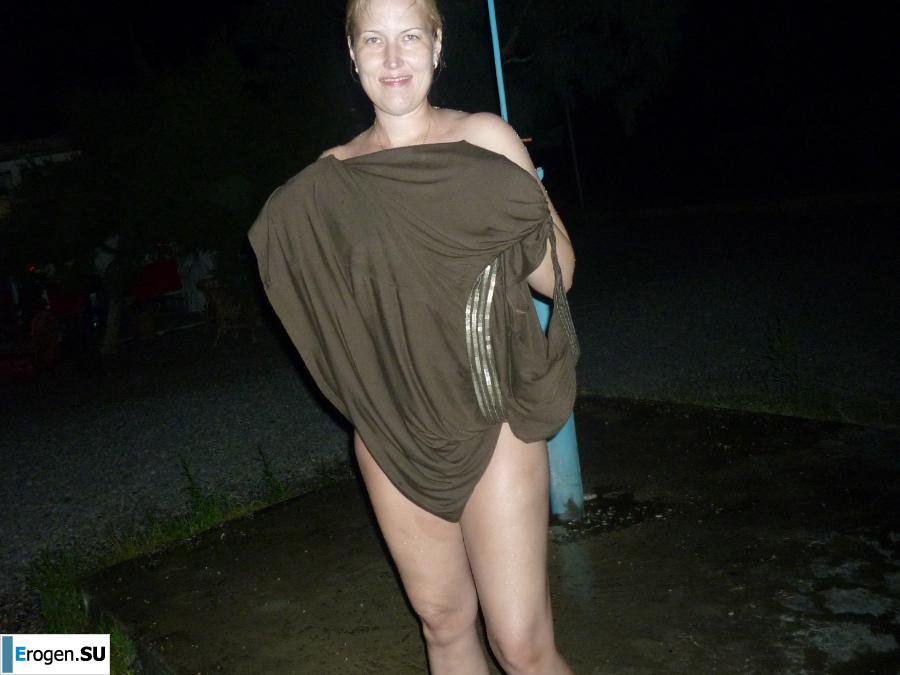 naked on the rocky shores. Photo 16