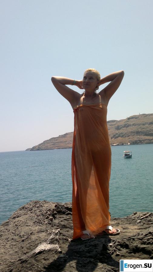 naked on the rocky shores. Photo 33