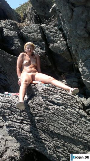 naked on the rocky shores. Thumb 23