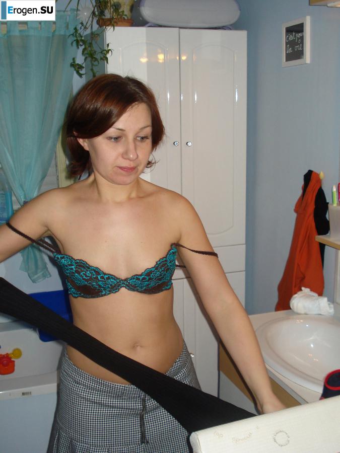 девушка знает толк в чулках. Фото 17