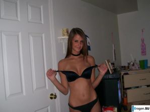 striptease with pranks on camera. Thumb 11