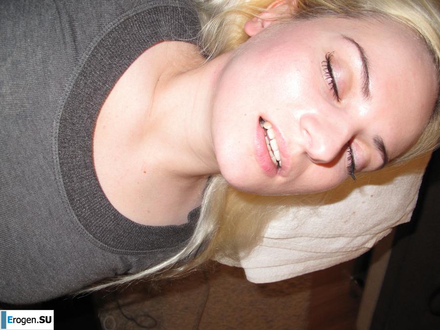 a student economist is excited to ecstasy. Photo 25