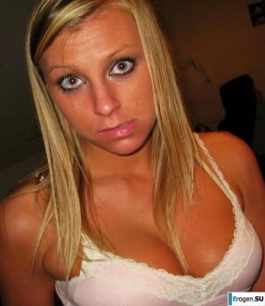 the overseas blonde is grimacing in front of the camera. Thumb 15