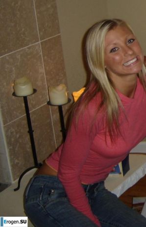 the overseas blonde is grimacing in front of the camera. Thumb 29