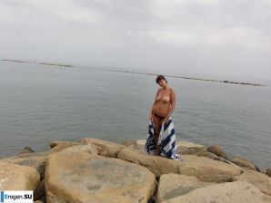 on the beach in Miami without a swimsuit. Thumb 36