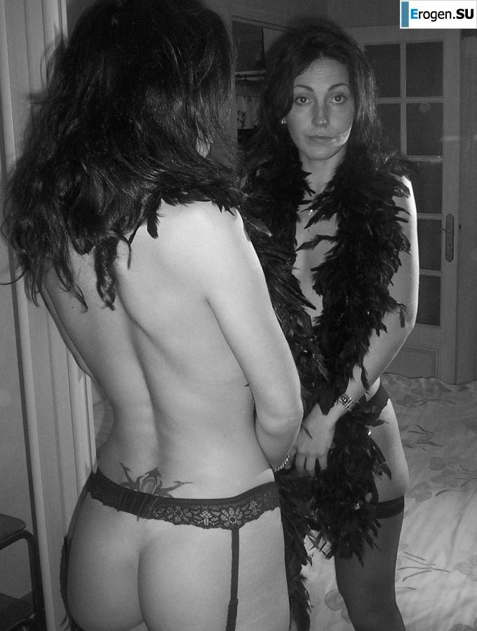 sensual undressed Frenchwoman. Photo 37