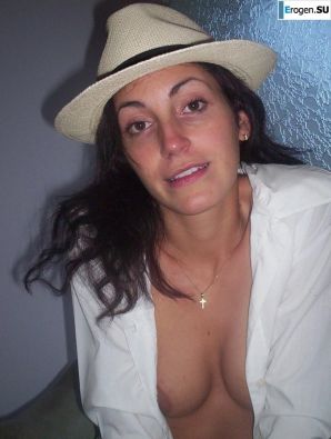 sensual undressed Frenchwoman. Thumb 12