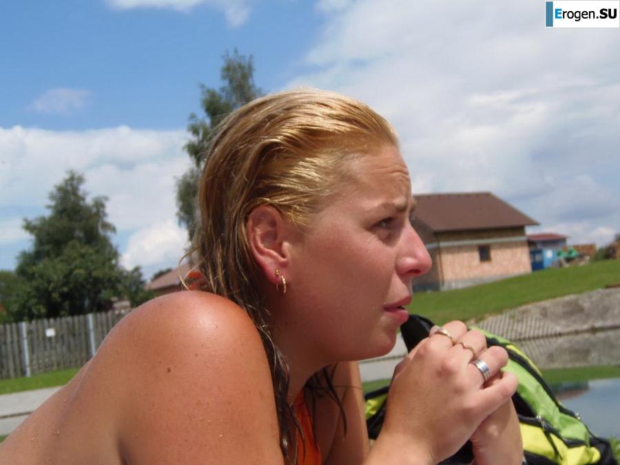 three girlfriends modestly misbehaving. Photo 27