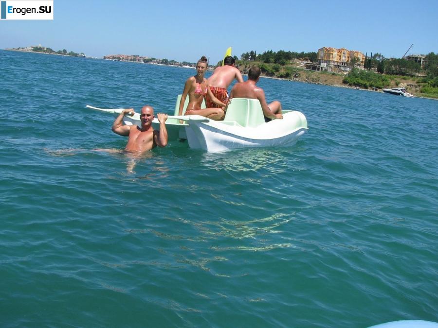 tanned girlfriends on a rocky shore. Photo 10