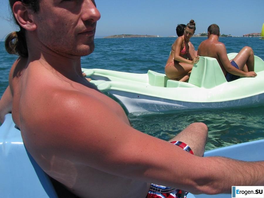 tanned girlfriends on a rocky shore. Photo 9