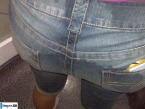 голая светская чика. Эскиз 27