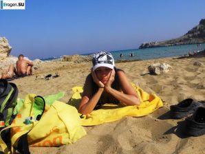 leave without a swimsuit. Thumb 25