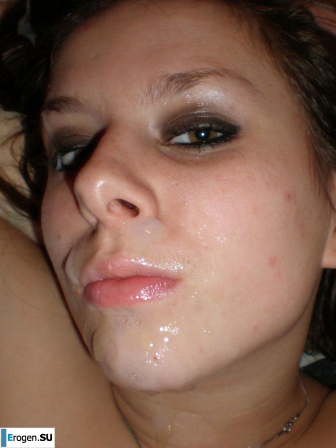 oh her bath with petals, she has legs spread to him. Photo 20