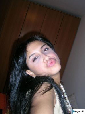 latin girl with a boyfriend. Thumb 19