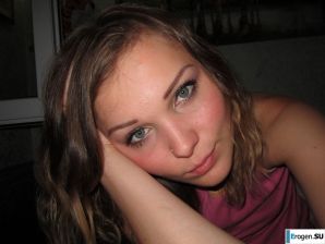 аппетитная студентка без одежды. Эскиз 34