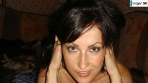 sultry sexy brunette. Thumb 11