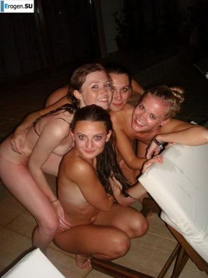 naked chicks in the pool. Thumb 16