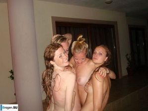 naked chicks in the pool. Thumb 19