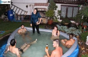 naked chicks in the pool. Thumb 25