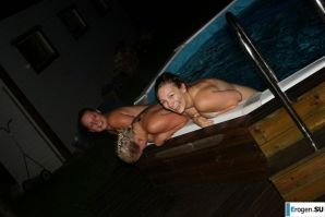 naked chicks in the pool. Thumb 34