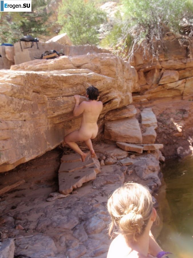 crazy girls in the canyon. Photo 13