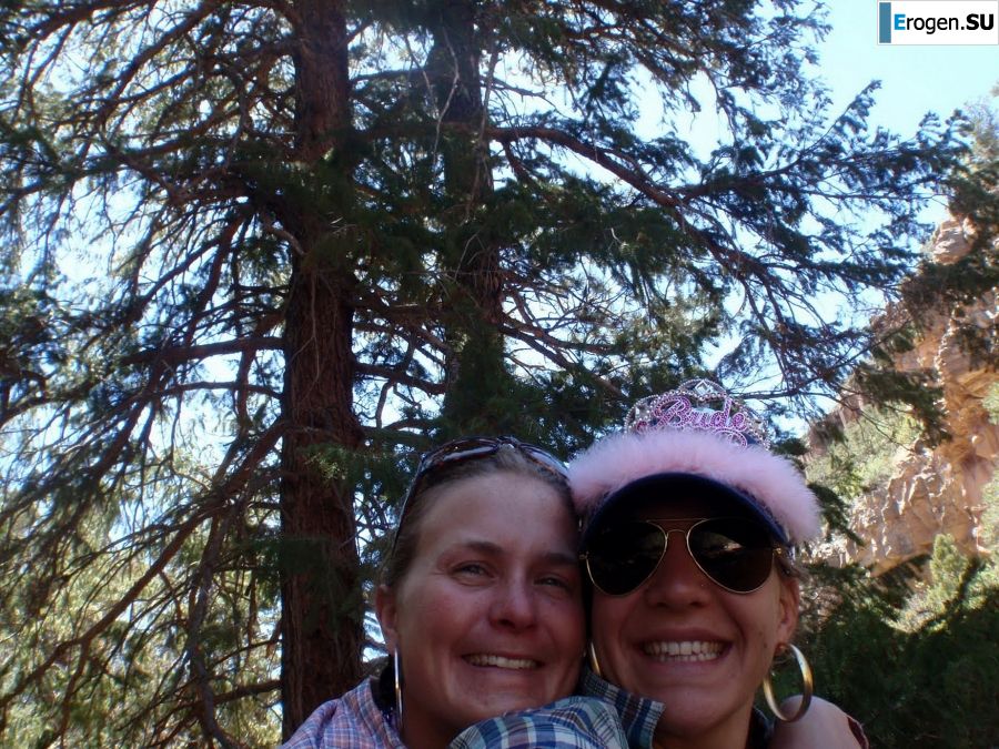 crazy girls in the canyon. Photo 25