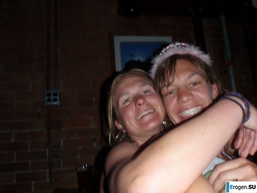 crazy girls in the canyon. Photo 30