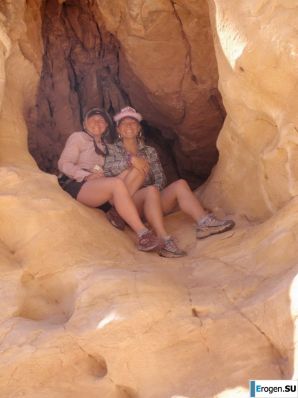 crazy girls in the canyon. Thumb 6