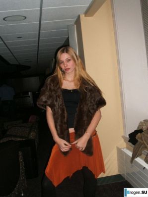 a happy young couple presents. Thumb 12