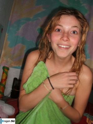 a happy young couple presents. Thumb 27