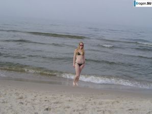 young Jewish couple. Thumb 5