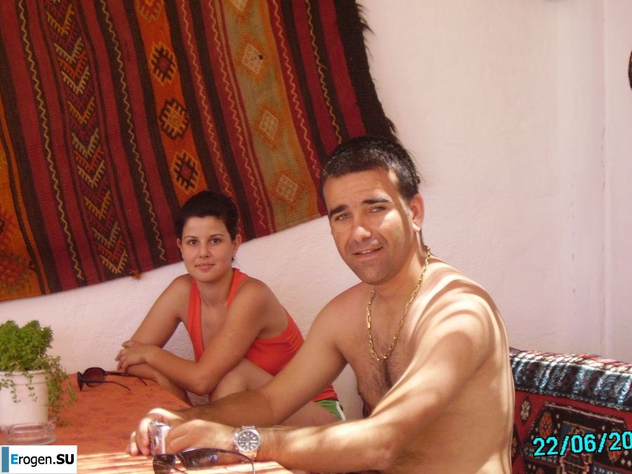 миниатюрная короткостриженная брюнетка в отпуске. Часть 2. Фото 18