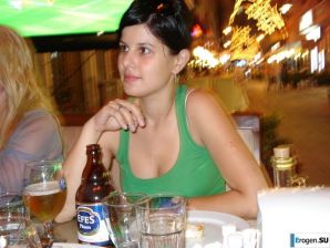 миниатюрная короткостриженная брюнетка в отпуске. Часть 2. Эскиз 12