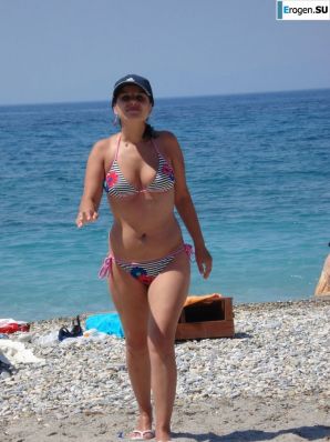 миниатюрная короткостриженная брюнетка в отпуске. Часть 2. Эскиз 23