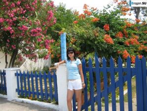 миниатюрная короткостриженная брюнетка в отпуске. Часть 2. Эскиз 4