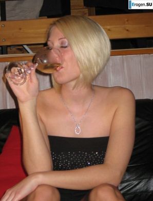 from the slut portfolio. Part 2. Thumb 32