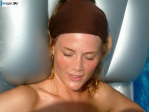 подруги в греческом отеле. Эскиз 16