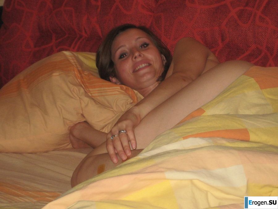 голая очаровашка в перерывах между сексом. Часть 3. Фото 25