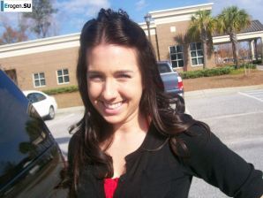 жизнерадостная любительница атласных бюстье. Эскиз 11