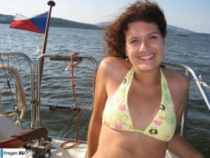 с яхты на пляж, а после в бассейн. Эскиз 15